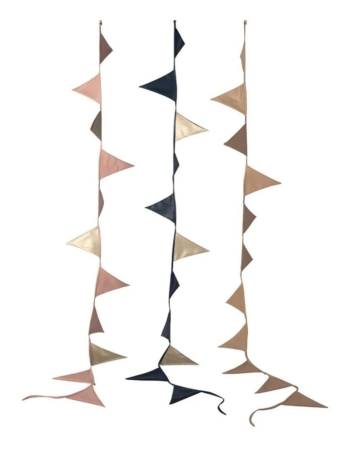 Cheap ๐ฅ Cattywampus Garland Bunting Flags ๐